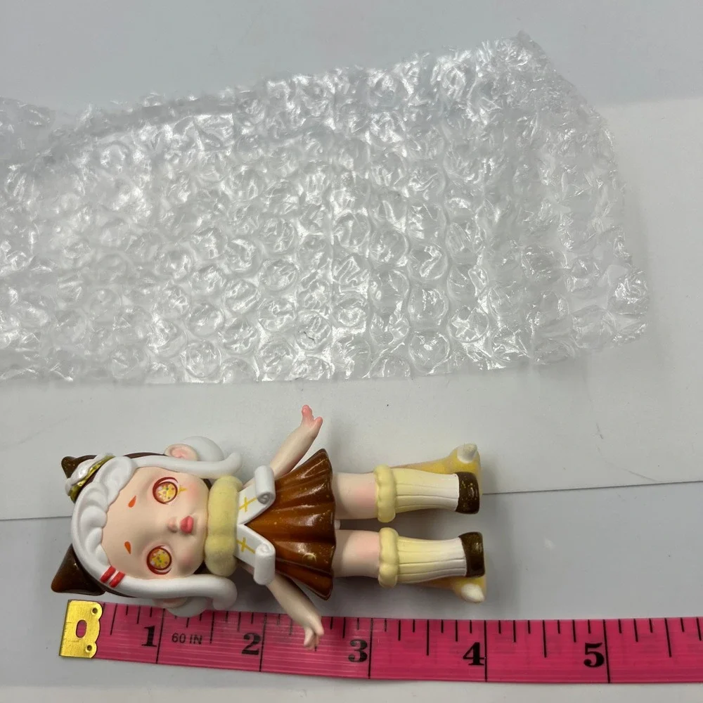 TOYCITY Laura Sweet Monster The Bee Can Luli the Cat Figure Confirmed Blind Box